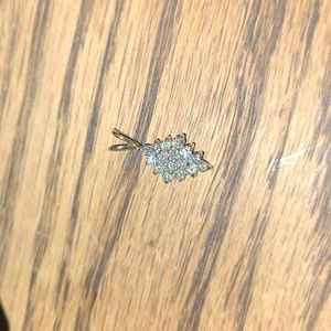 14 KT Diamond cluster pendant